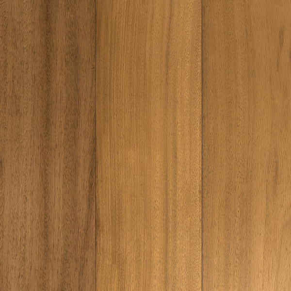 Exotisches Iroko-Holz