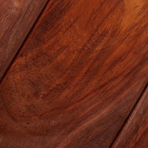 Exotische Holzfassaden